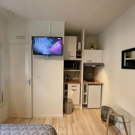 Lion D'or 23 - Meublee Et Equipee En Centre-ville דירה Montluçon