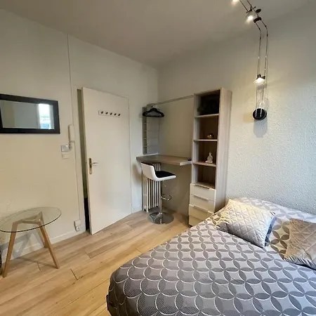 Lion D'or 23 - Meublee Et Equipee En Centre-ville דירה Montluçon